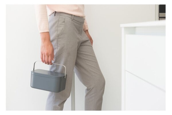Ciemnoszary pojemnik na odpadki organiczne 1,8 l SinkSide – Brabantia