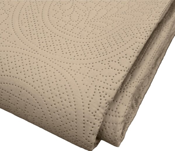 Beżowy pikowany zestaw narzuty na łóżko i poszewki na poduszkę z mikrowłókna 240x220 cm Romane – douceur d'intérieur