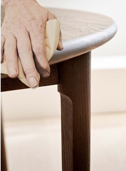 Brązowy okrągły rozkładany stół z litego drewna dębowego ø 120 cm Noor – Hammel Furniture