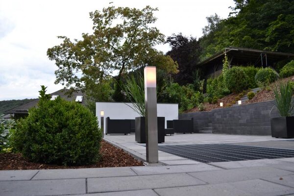 Lampa zewnętrzna stalowa 80cm IP44 - Malios z kołkiem do ziemi i wpustem kablowym