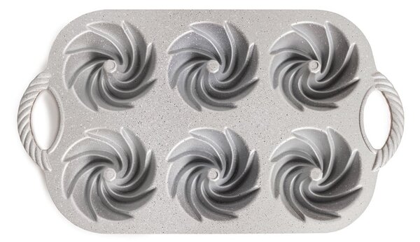 Aluminiowa forma do pieczenia mini babeczek Dahlia – Bonami Selection
