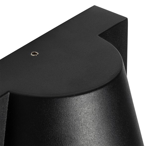 Lampa ścienna zewnętrzna czarna IP44 z czujnikiem ruchu - Femke