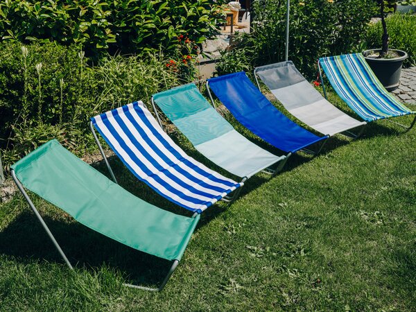 Składany leżak plażowy SAND, szare paski