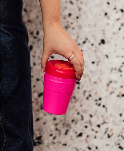 Różowy kubek termiczny 454 ml Helix Thermal Afterglow L – KeepCup