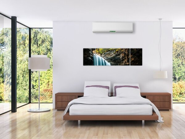 Obraz leśnego wodospadu (170x50 cm)