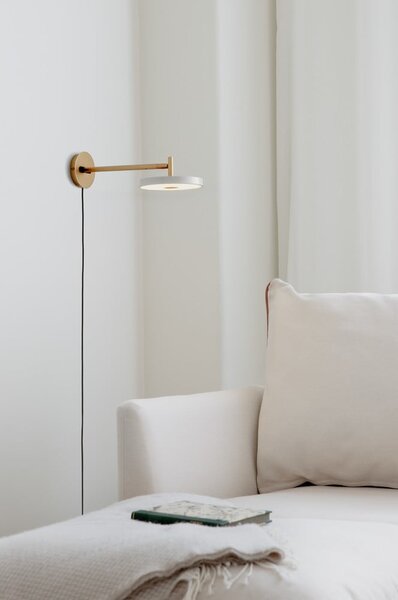 Biały kinkiet LED ze ściemniaczem ø 15 cm Asteria Wall Long – UMAGE