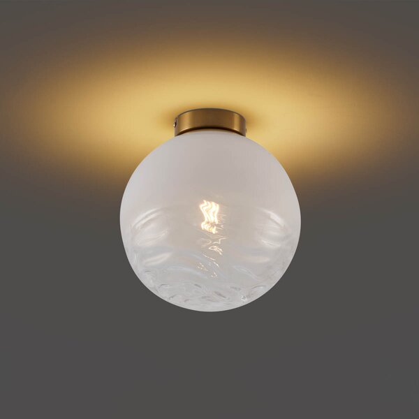 Designerska lampa sufitowa mosiężna z mlecznym szkłem - Pillon