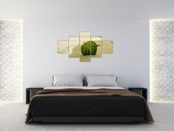 Obraz liścia w piasku (125x70 cm)