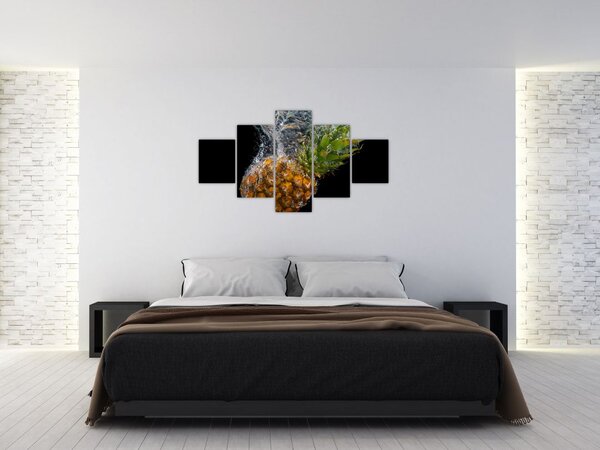 Obraz ananasa w wodzie (125x70 cm)