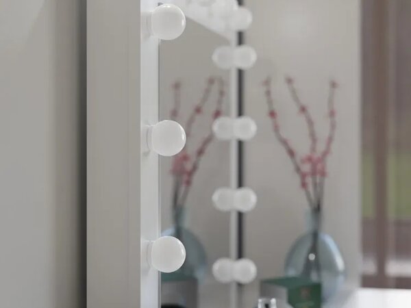 Kaszmirowa toaletka LED z ryflowanymi szufladami D0-R51