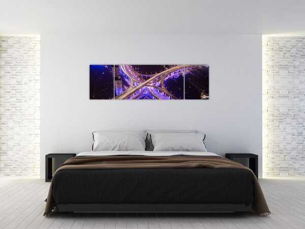 Obraz dużego skrzyżowania w nocy (170x50 cm)