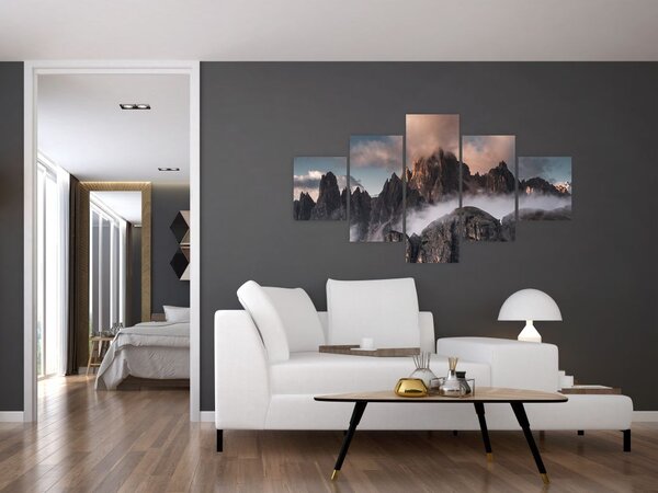 Obraz - Włoskie Dolomity ukryte we mgle (125x70 cm)