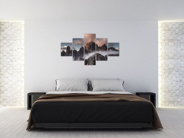 Obraz - Włoskie Dolomity ukryte we mgle (125x70 cm)