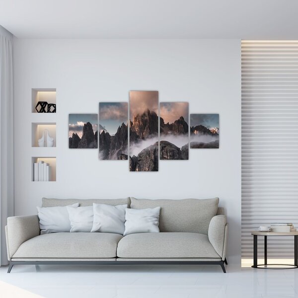 Obraz - Włoskie Dolomity ukryte we mgle (125x70 cm)