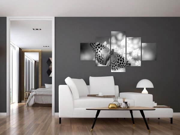 Obraz - Szczegół motyla zapylającego kwiat (125x70 cm)