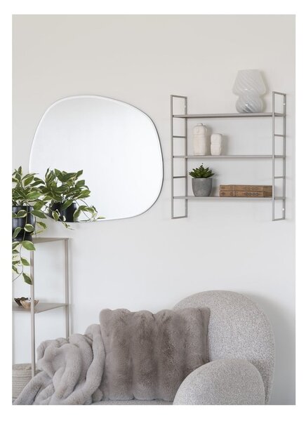 Jasnoszara wielopoziomowa metalowa półka 48 cm Beja – House Nordic