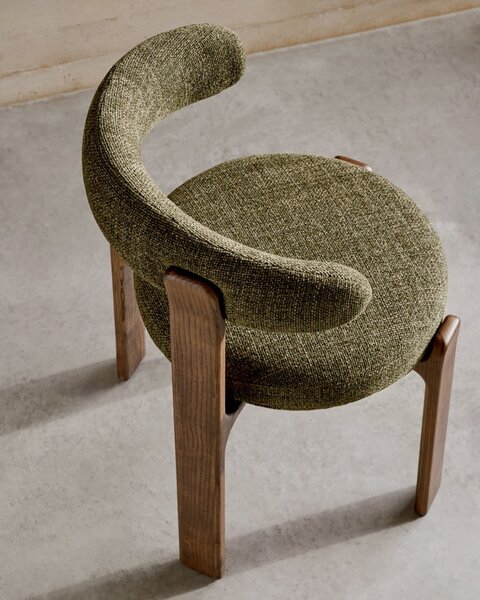 Krzesło z litego drewna jesionowego w kolorze khaki i brązowym Granite – Kave Home