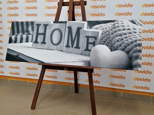 Obraz z napisem Home i martwą naturą w wersji czarno-białej