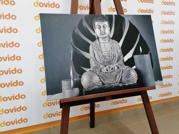 Obraz Budda z relaksującą martwą naturą w wersji czarno-białej
