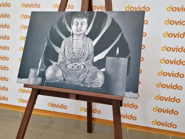 Obraz Budda z relaksującą martwą naturą w wersji czarno-białej