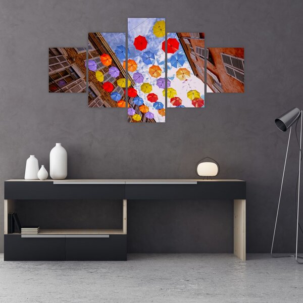 Obraz kolorowych parasoli (125x70 cm)