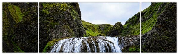 Obraz klifu z wodospadem (170x50 cm)