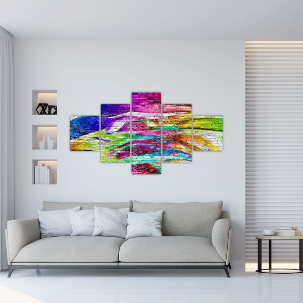 Obraz - Mur z cegły z kolorowymi płomieniami (125x70 cm)