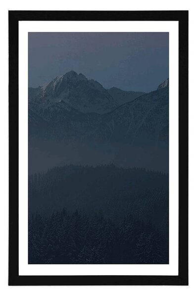Plakat z passe-partout księżyc w pełni nad górami