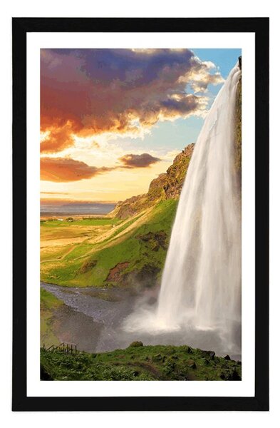 Plakat z passe-partout majestatyczny wodospad na Islandii