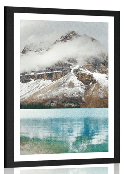 Plakat z passe-partout jezioro w pobliżu pięknej góry