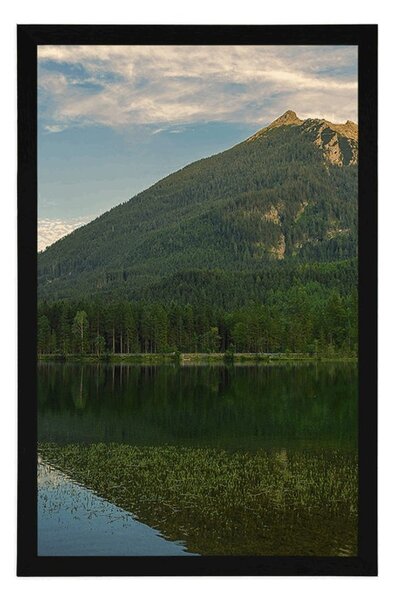 Plakat jezioro w pobliżu gór