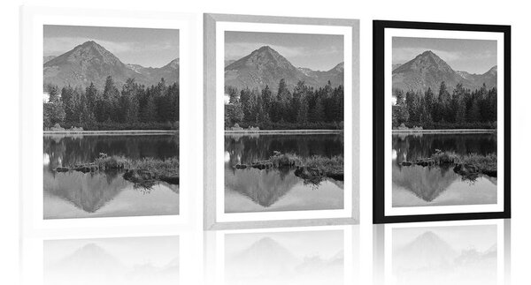 Plakat z passe-partout piękna panorama gór nad jeziorem w czerni i bieli