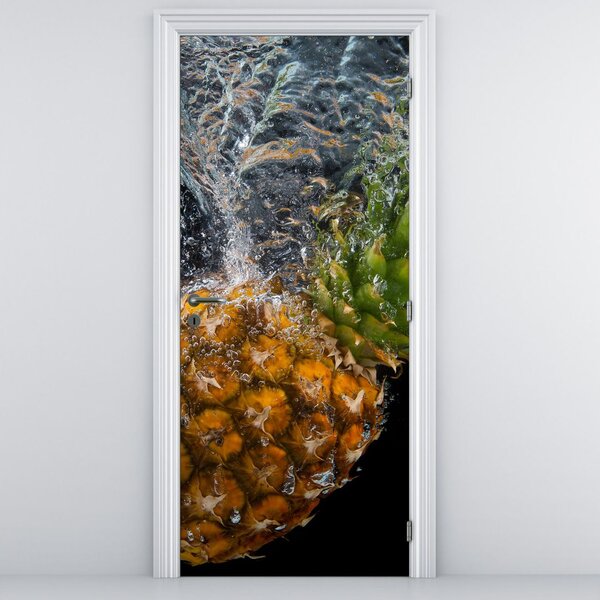 Fototapeta na drzwi - Ananas w wodzie (95x205cm)