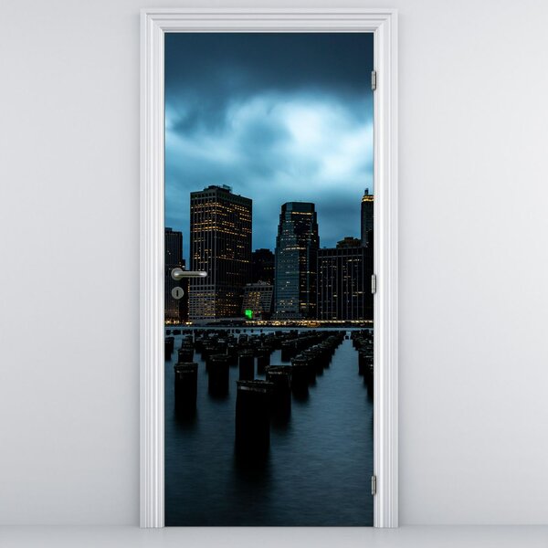 Fototapeta na drzwi - Widok na wieżowce Nowego Jorku (95x205cm)