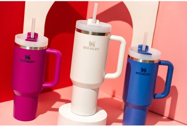 Biały termos ze słomką ze stali nierdzewnej 1,18 l Quencher H2.0 FlowState Tumbler Frost – Stanley
