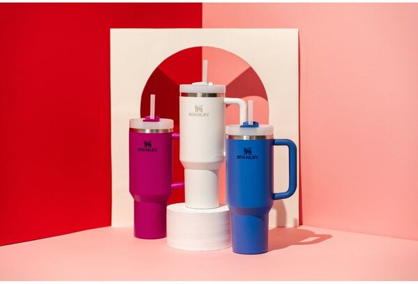 Biały termos ze słomką ze stali nierdzewnej 1,18 l Quencher H2.0 FlowState Tumbler Frost – Stanley
