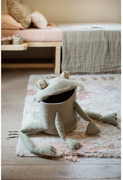 Jasnozielony tekstylny dziecięcy kosz na zabawki ø 23x35 cm Fred the Frog – Lorena Canals