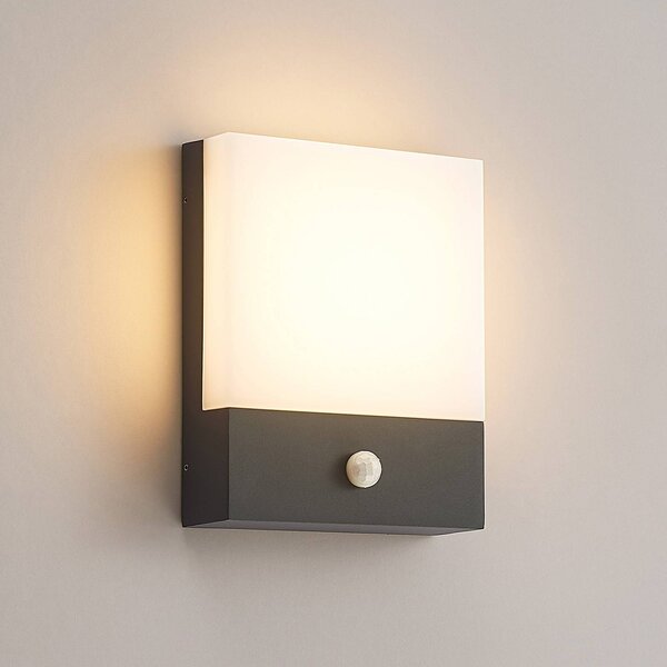 Lampa zewnętrzna z czujnikiem ruchu Vanira Lindby, czarny, aluminium, nowoczesny
