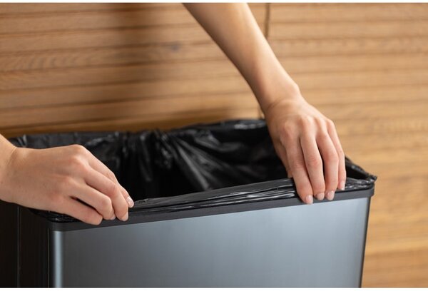 Niebieski kosz na śmieci otwierany na dotyk z plastiku z recyklingu 54 l Verto High – Curver