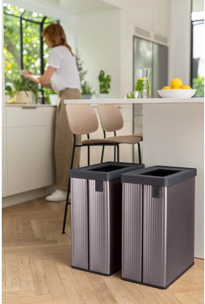 Różowy kosz na śmieci do segregacji odpadów z plastiku z recyklingu 54 l Verto Recycle – Curver