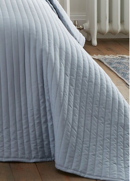 Niebieska narzuta pikowana 230x220 cm Quilted Lines – Bianca