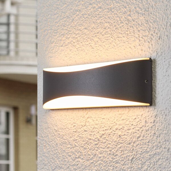 Kinkiet zewnętrzny LED Akira Lucande, czarny, aluminium, nowoczesny