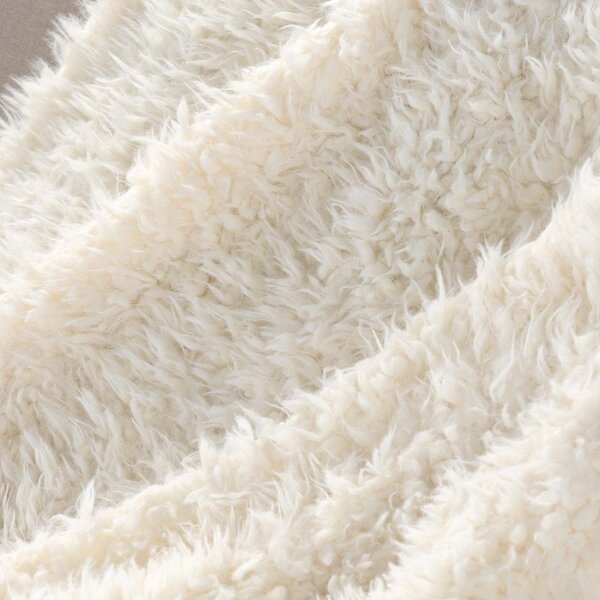 Kremowy koc ze sztucznego futra 220x240 cm Mouton – douceur d'intérieur