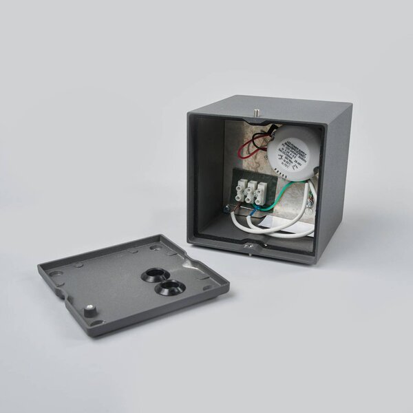 Lampa sufitowa LED Lucande Tanea, 12x12 cm, ciemnoszara, IP54 Tanea, aluminiowy / szary / cynkowy, aluminium, nowoczesny