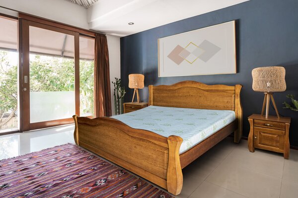 Łóżko drewniane MJ10 200×200 cm z drewna dębowego