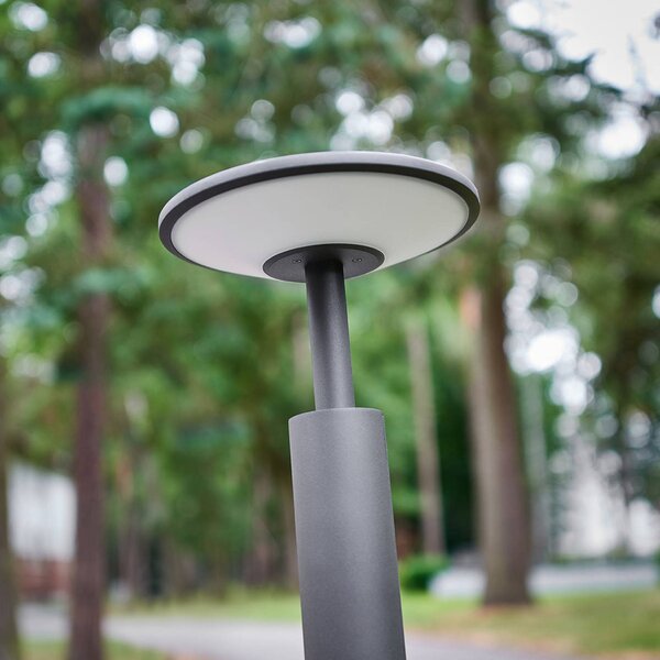Słupek oświetleniowy LED Fenia Lucande, czarny, aluminium, nowoczesny
