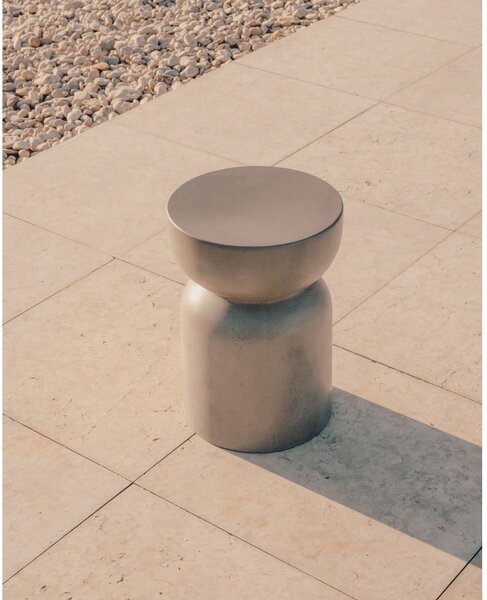 Okrągły stolik ogrodowy betonowy ø 32 cm Garbet – Kave Home