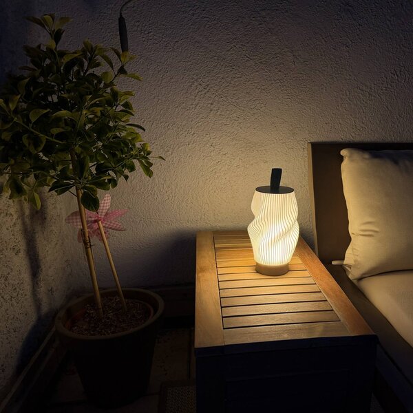 Briloner Lampa stołowa LED z zasilaniem akumulatorowym Brilo unplugged Tubi, możliwość ściemniania, kremowy / amber, sypialnia, tworzywo sztuczne, nowoczesny