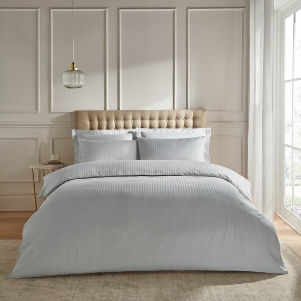 Adamaszkowe poszewki na poduszki zestaw 2 szt. 50x75 cm Satin Stripe – Catherine Lansfield