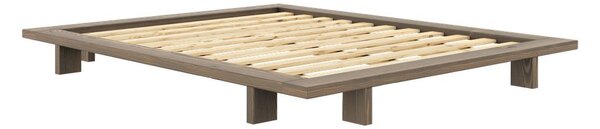 Brązowe łóżko dwuosobowe z litego drewna sosnowego ze stelażem 160x200 cm Japan – Karup Design